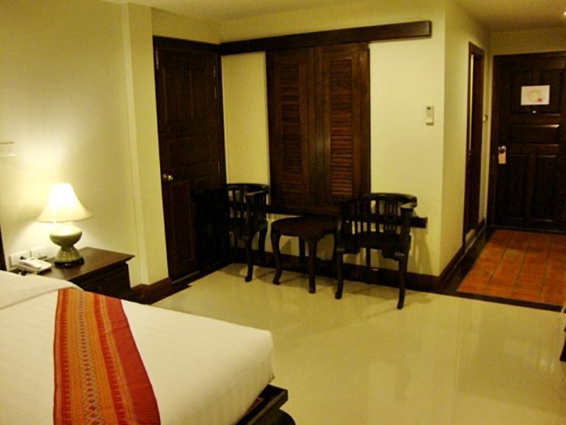 Swankaburi Boutique Hotel Sawankhalok Екстериор снимка