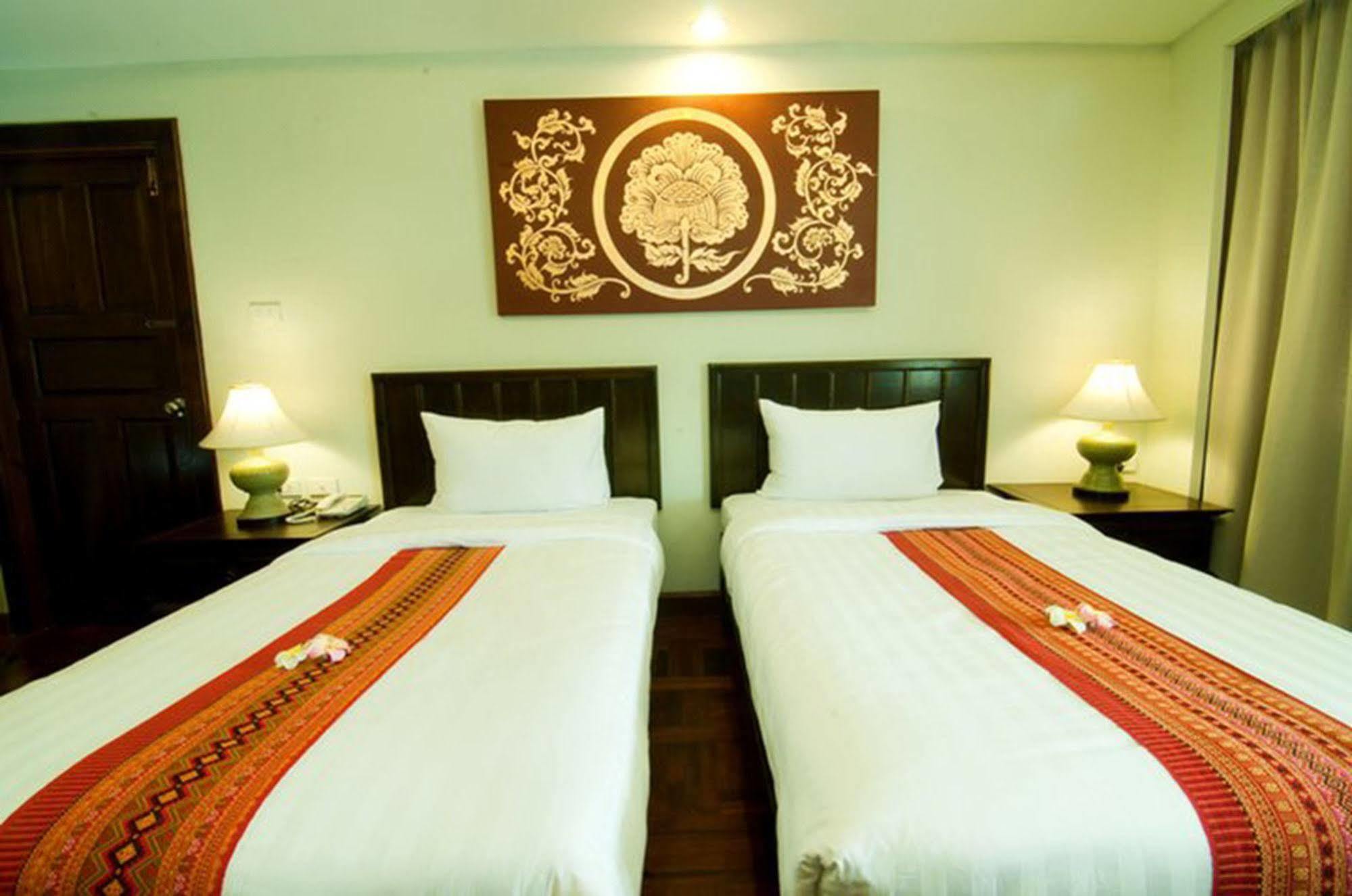 Swankaburi Boutique Hotel Sawankhalok Екстериор снимка